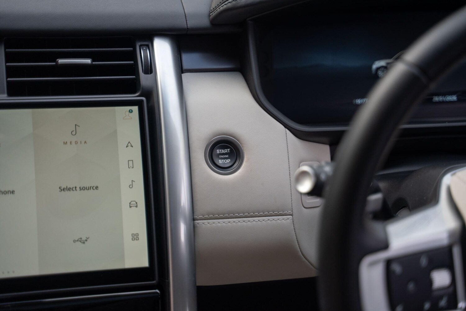 Used Land Rover Discovery 2025 for sale - 77575277: Photo 25