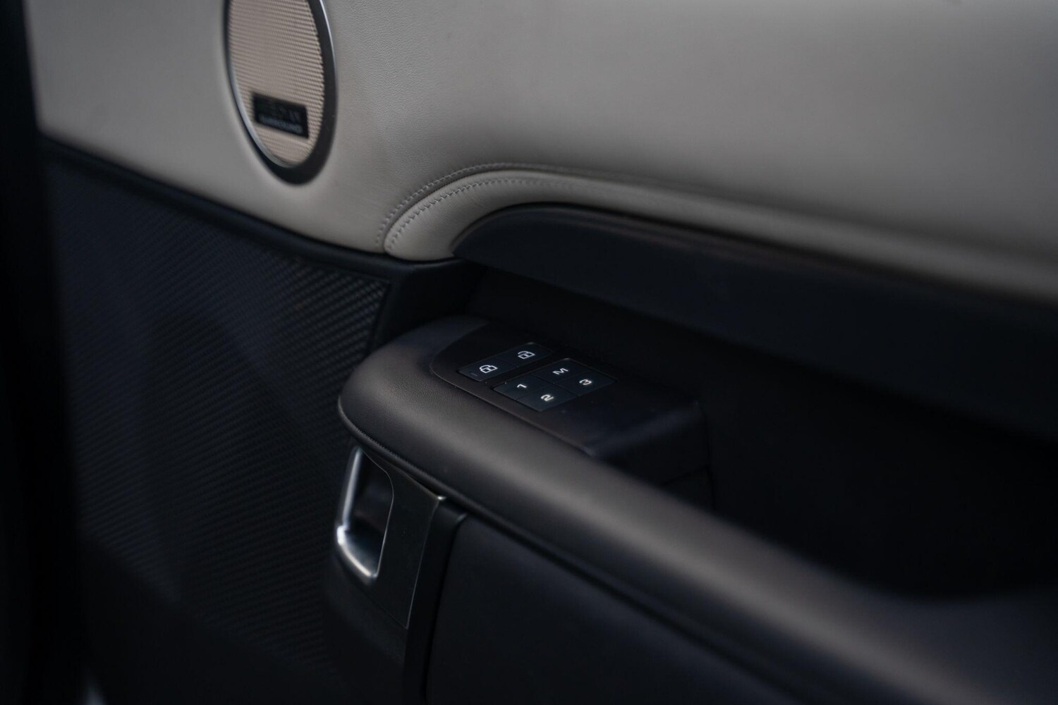 Used Land Rover Discovery 2025 for sale - 77575277: Photo 28