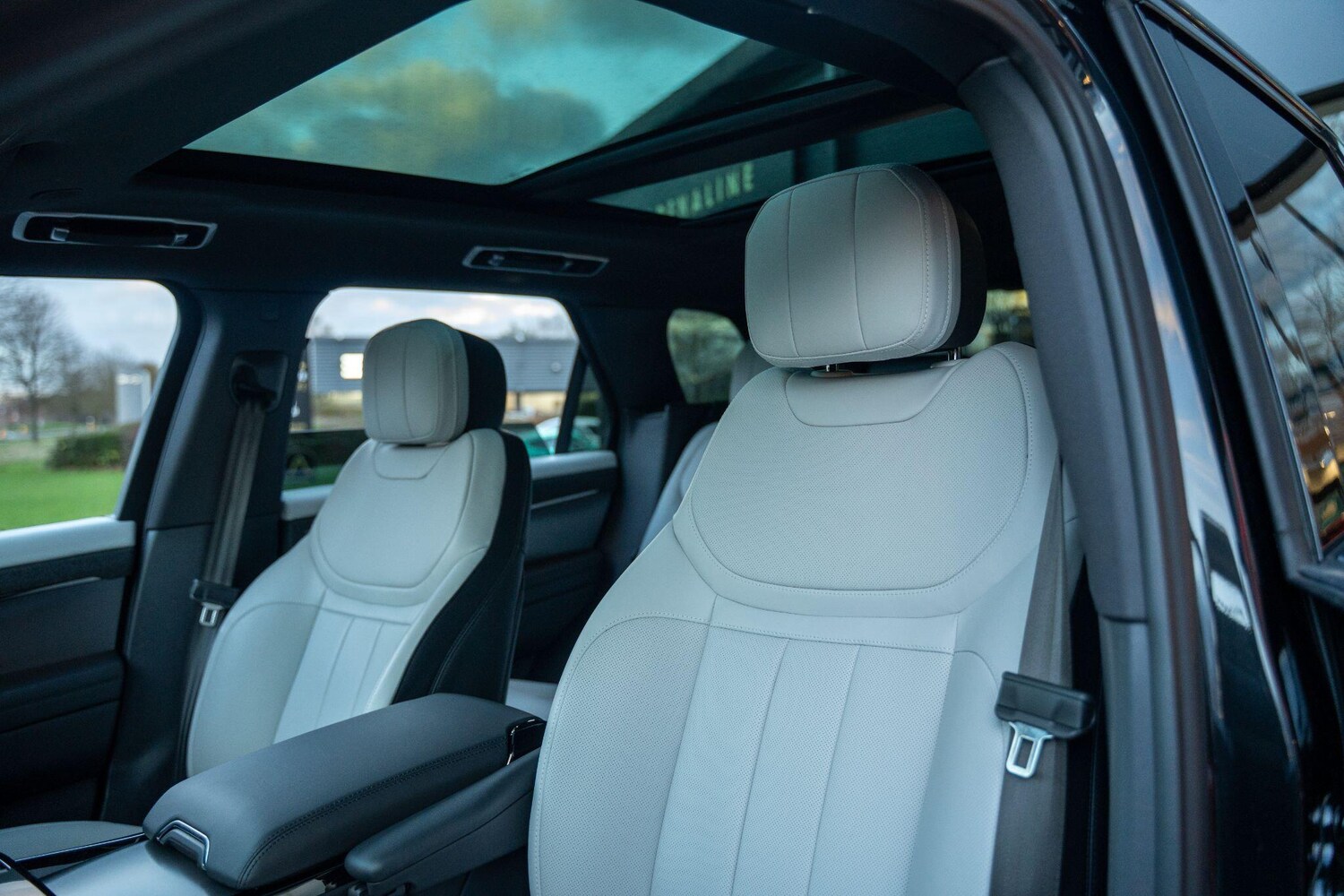 Used Land Rover Range Rover Sport 2025 for sale - 77574119: Photo 38