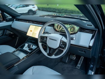 Used Land Rover Range Rover Sport 2025 for sale - 77574119: Photo
