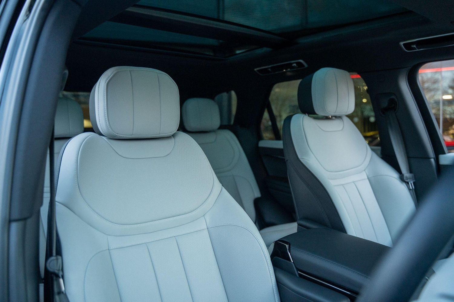 Used Land Rover Range Rover Sport 2025 for sale - 77574119: Photo 4