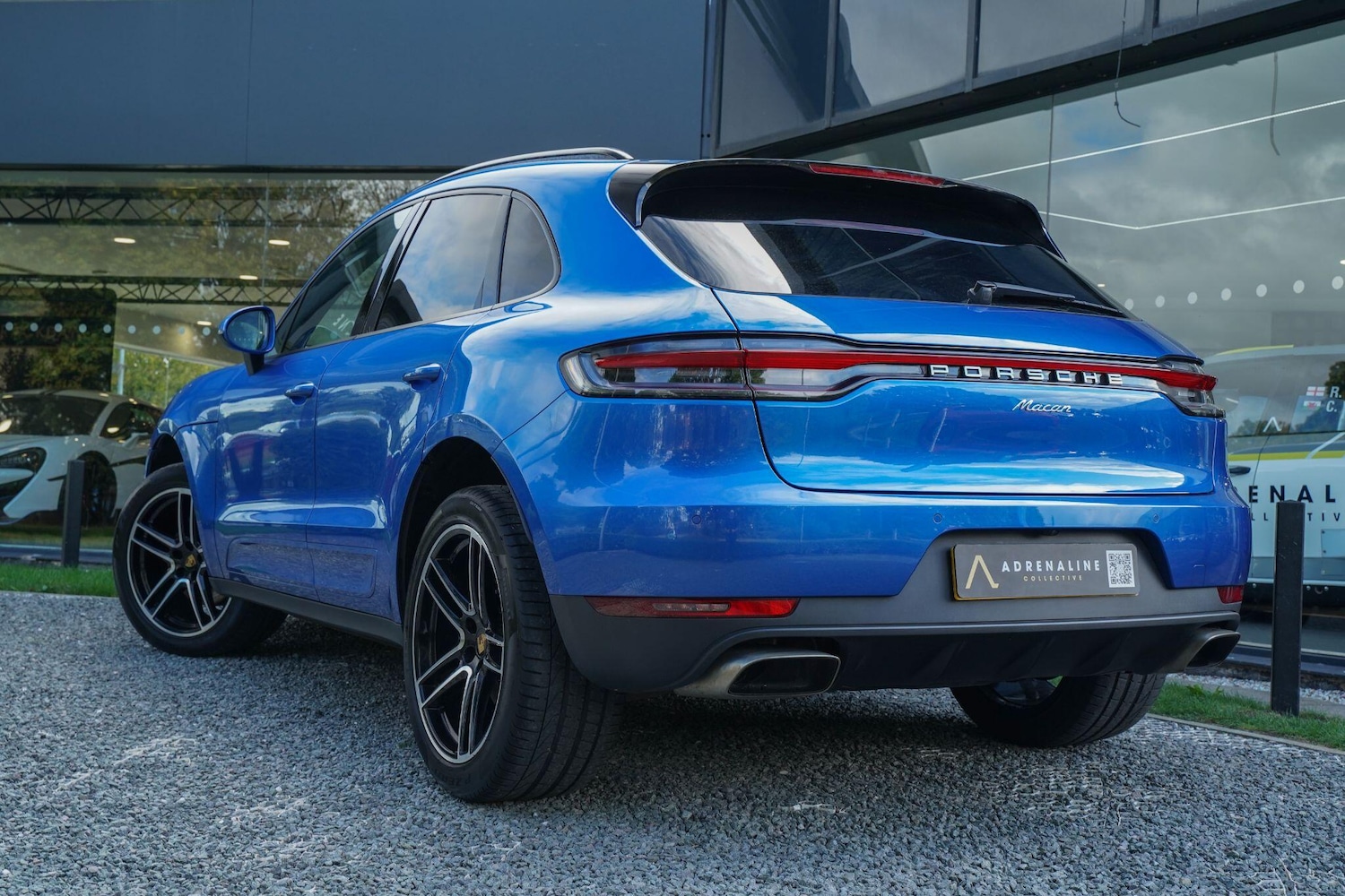 Used Porsche Macan 2020 for sale - 77574404: Photo 2