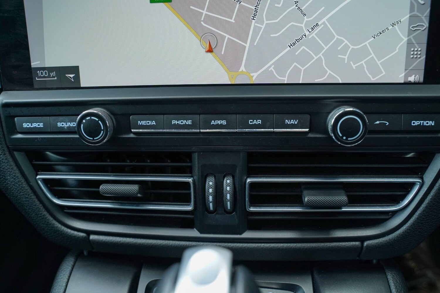 Used Porsche Macan 2020 for sale - 77574404: Photo 32