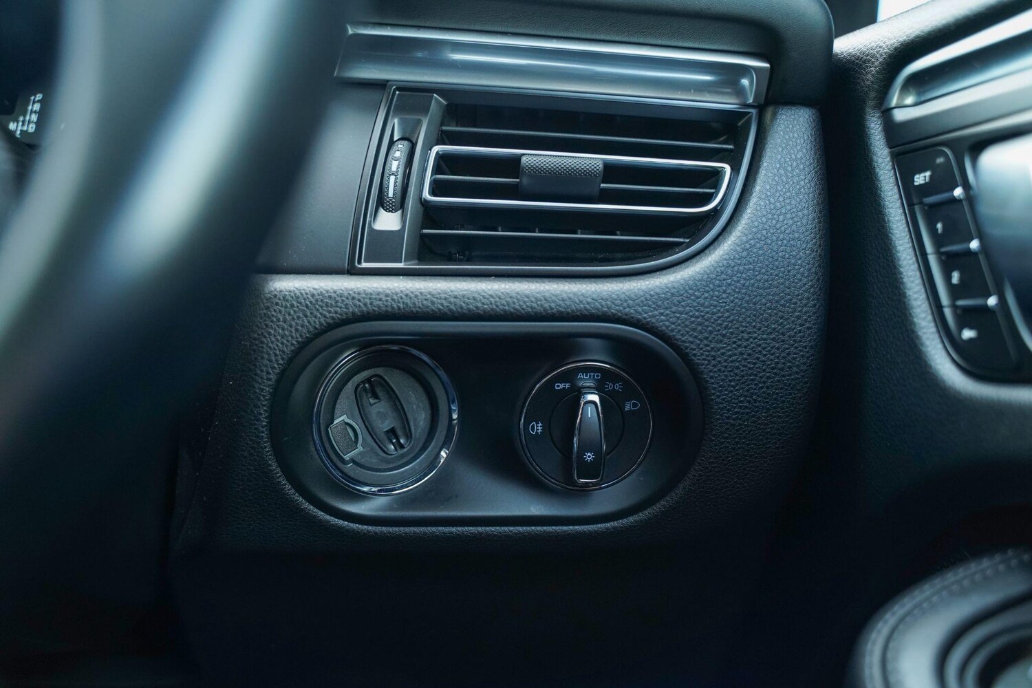 Used Porsche Macan 2020 for sale - 77574404: Photo 45