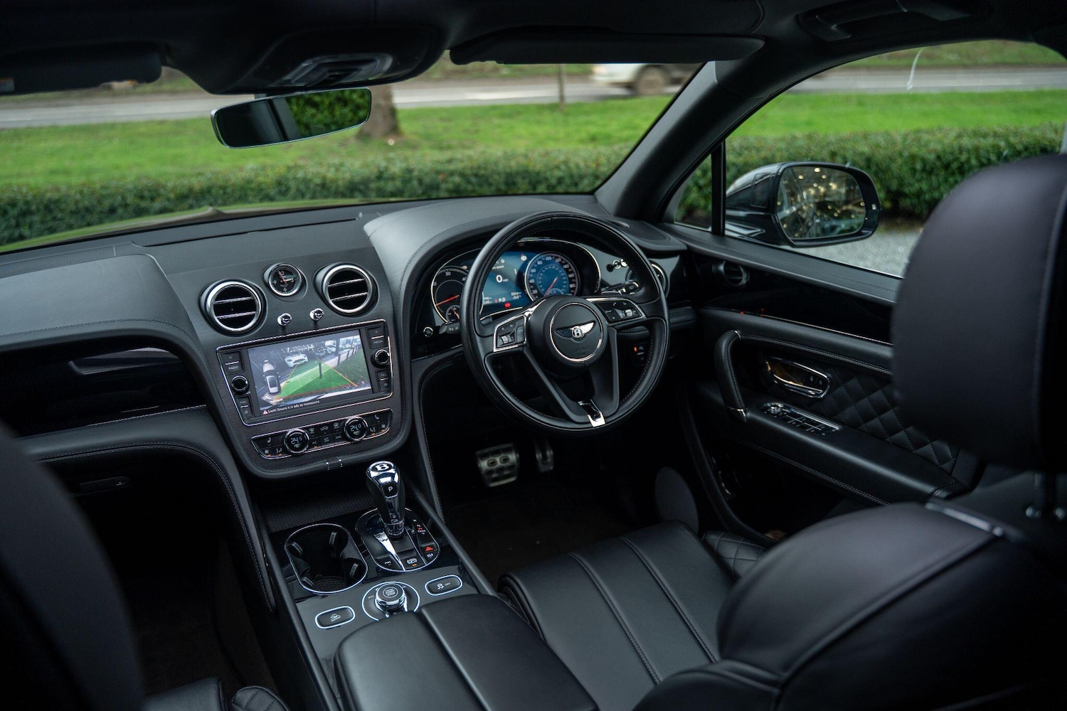 Used Bentley Bentayga 2018 for sale - 77574737: Photo 12