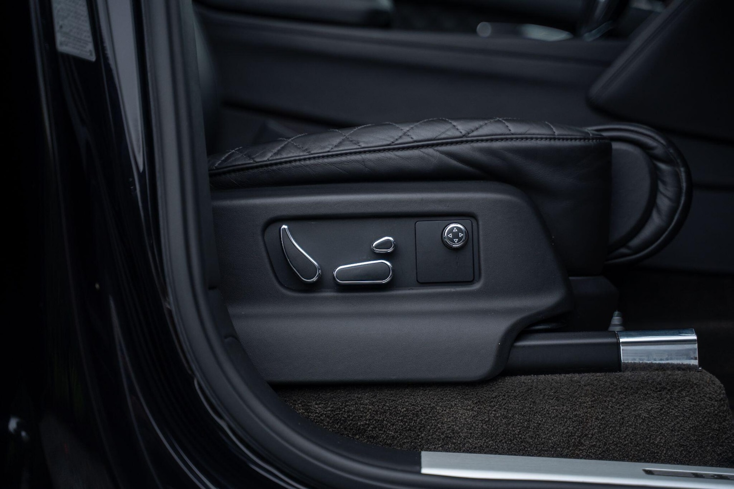 Used Bentley Bentayga 2018 for sale - 77574737: Photo 25