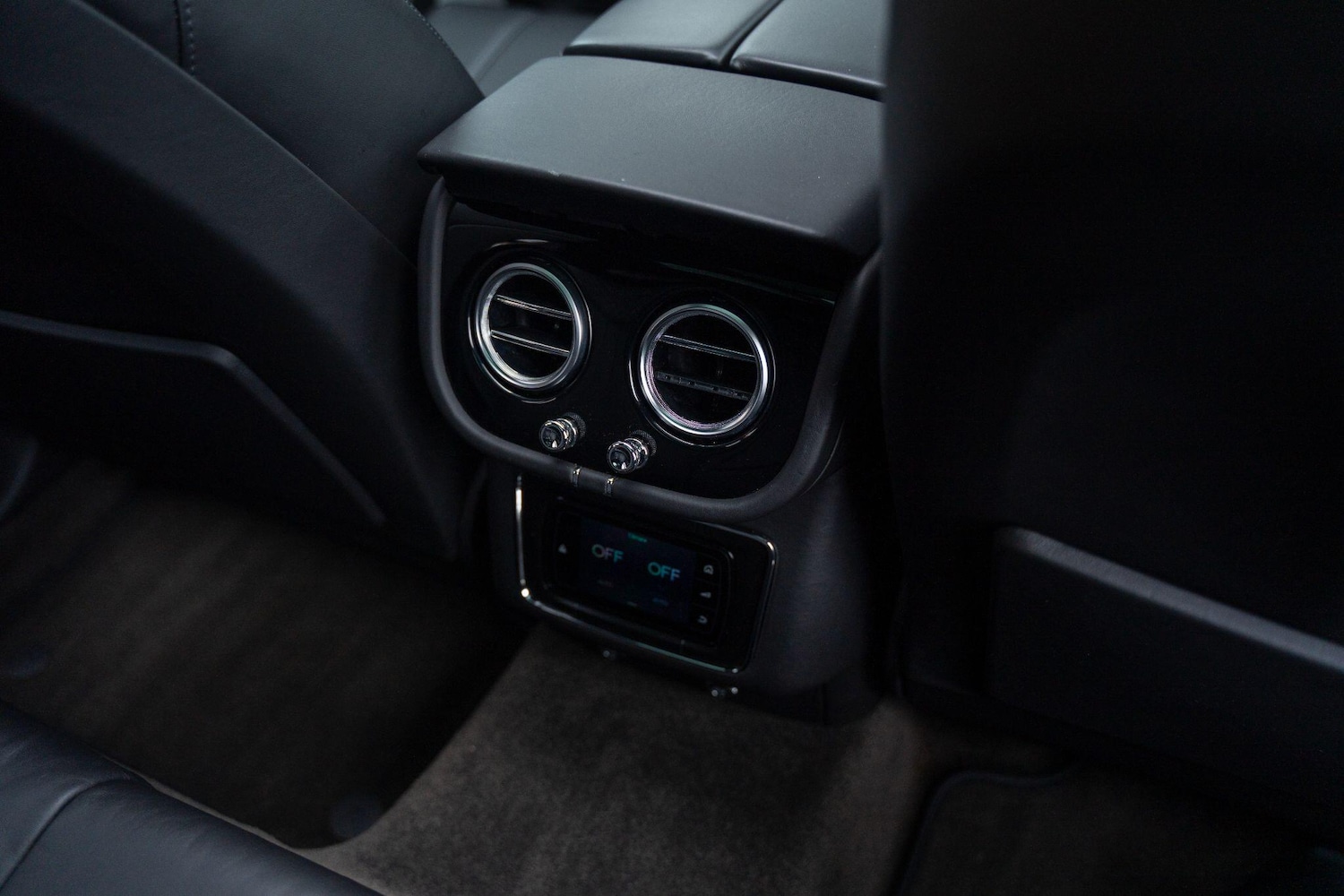 Used Bentley Bentayga 2018 for sale - 77574737: Photo 27