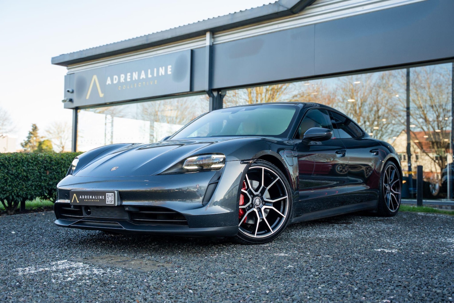 Used Porsche Taycan 2020 for sale - 77575090: Photo 1