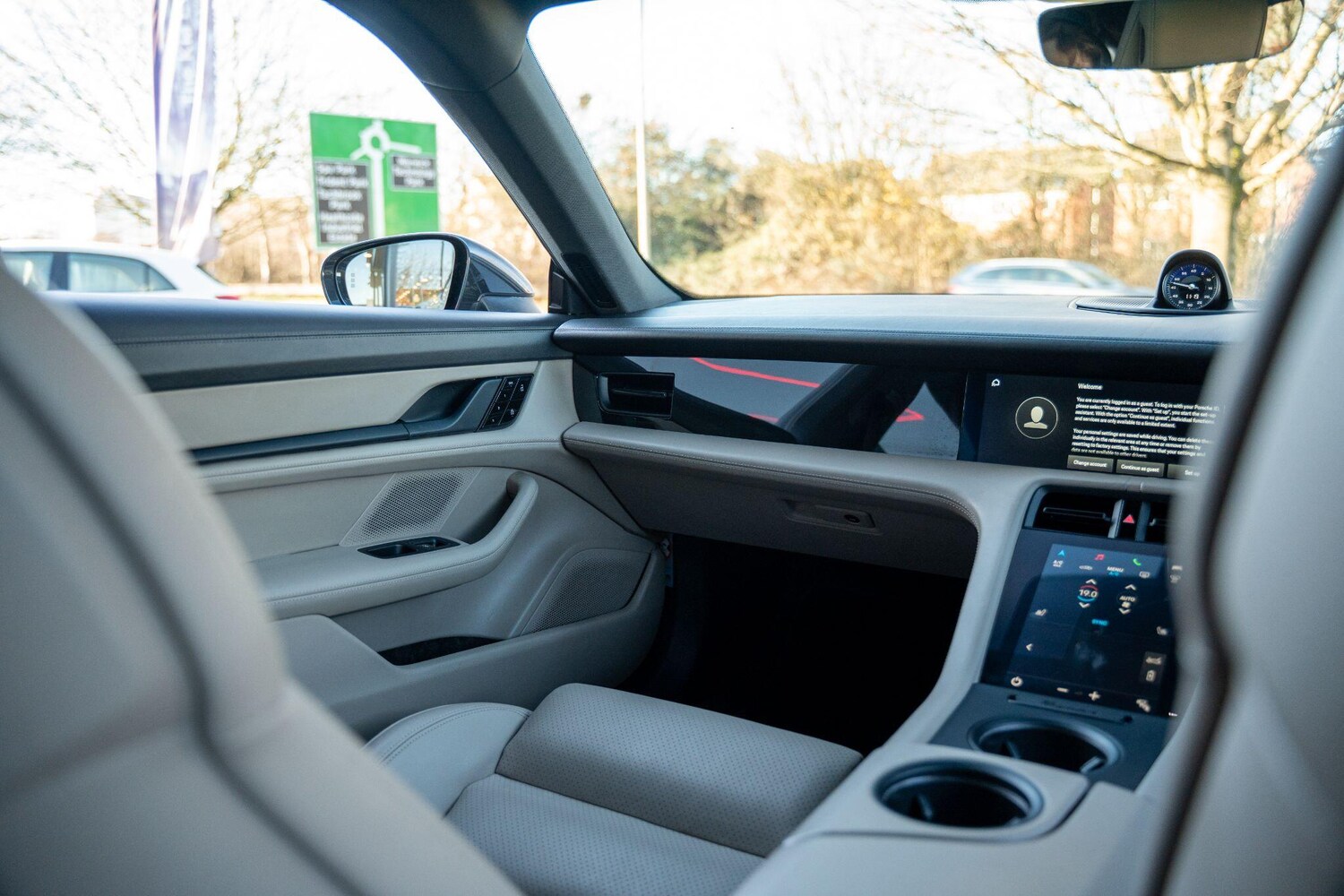 Used Porsche Taycan 2020 for sale - 77575090: Photo 13