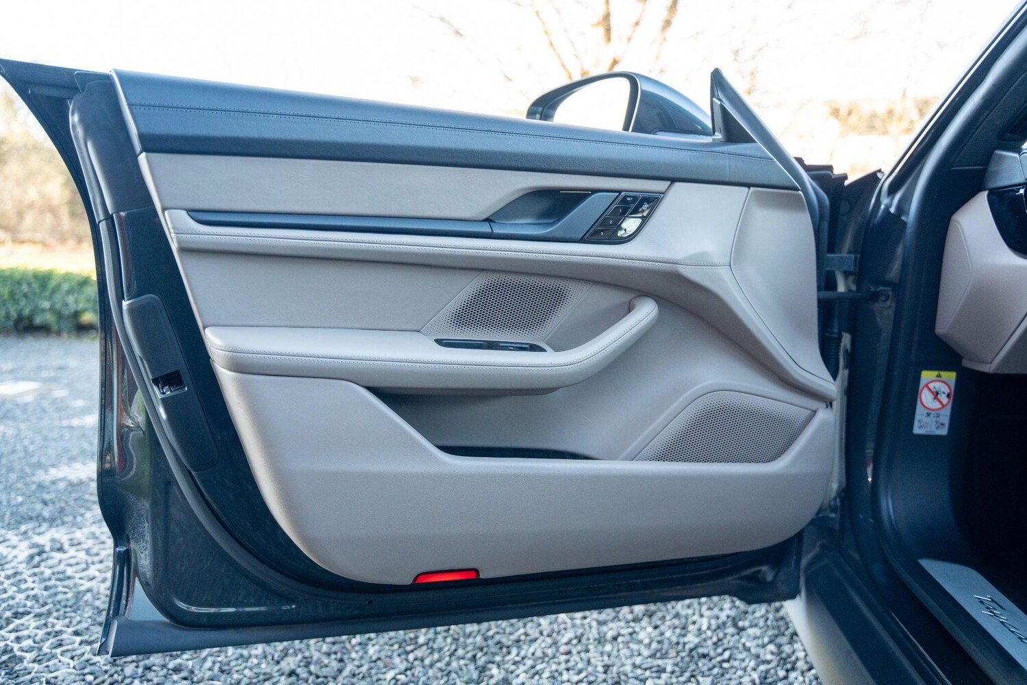 Used Porsche Taycan 2020 for sale - 77575090: Photo 22