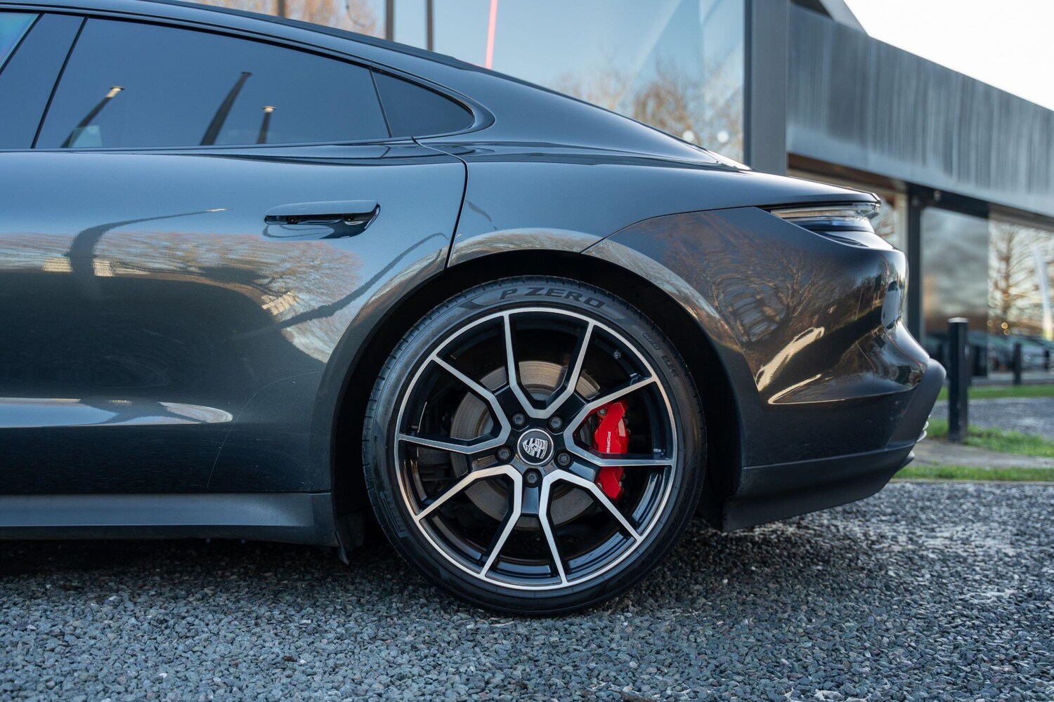 Used Porsche Taycan 2020 for sale - 77575090: Photo 24