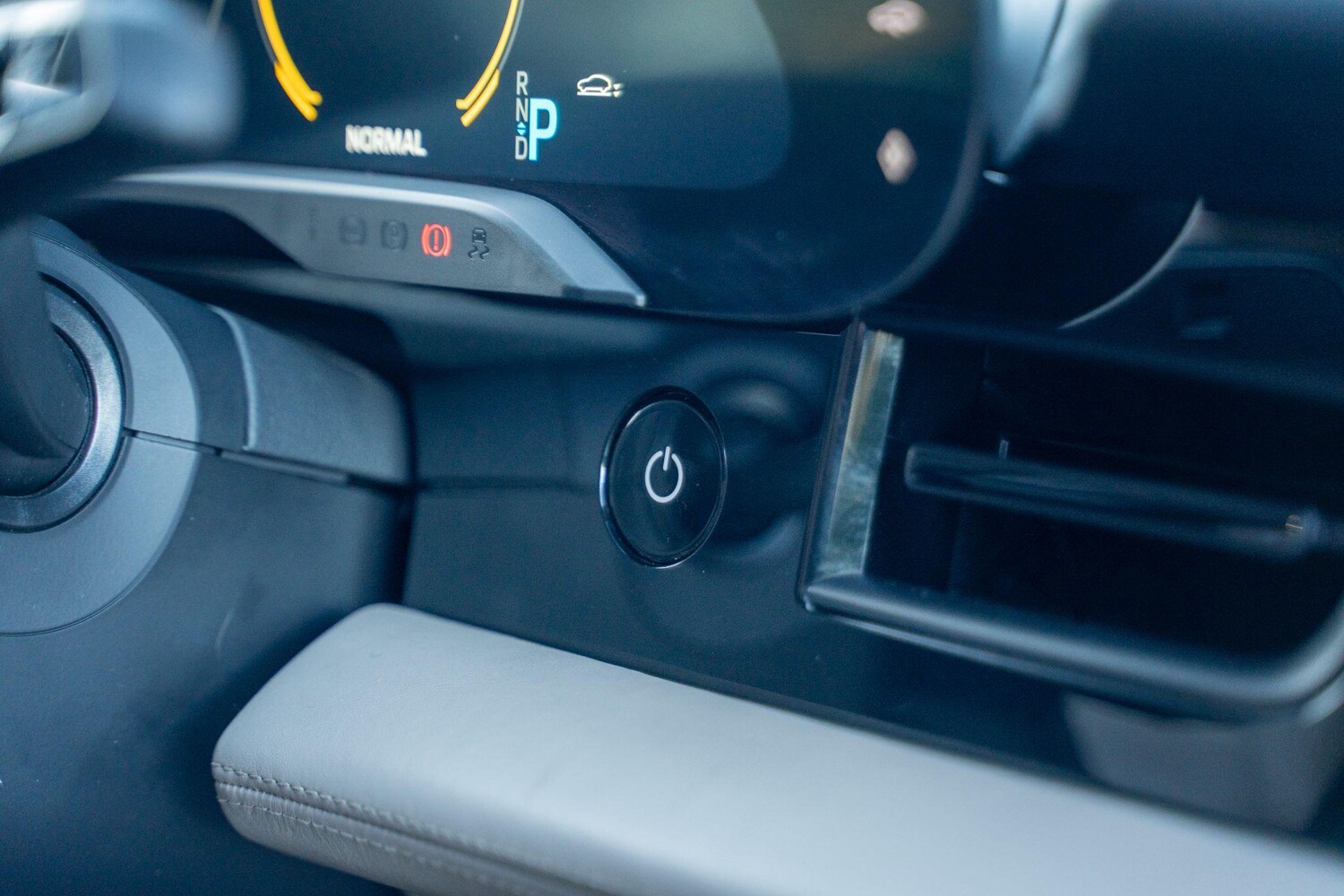 Used Porsche Taycan 2020 for sale - 77575090: Photo 36