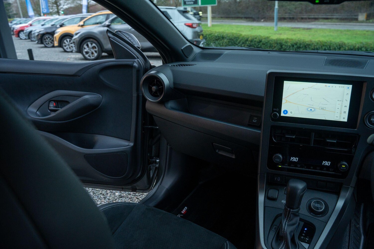 Used Toyota Yaris for sale - 77574396: Photo 21