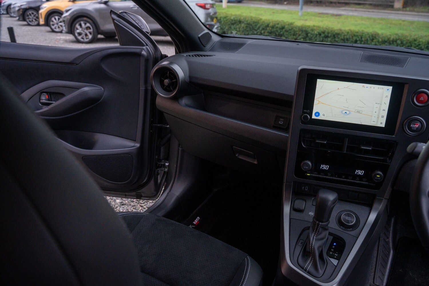 Used Toyota Yaris for sale - 77574396: Photo 23