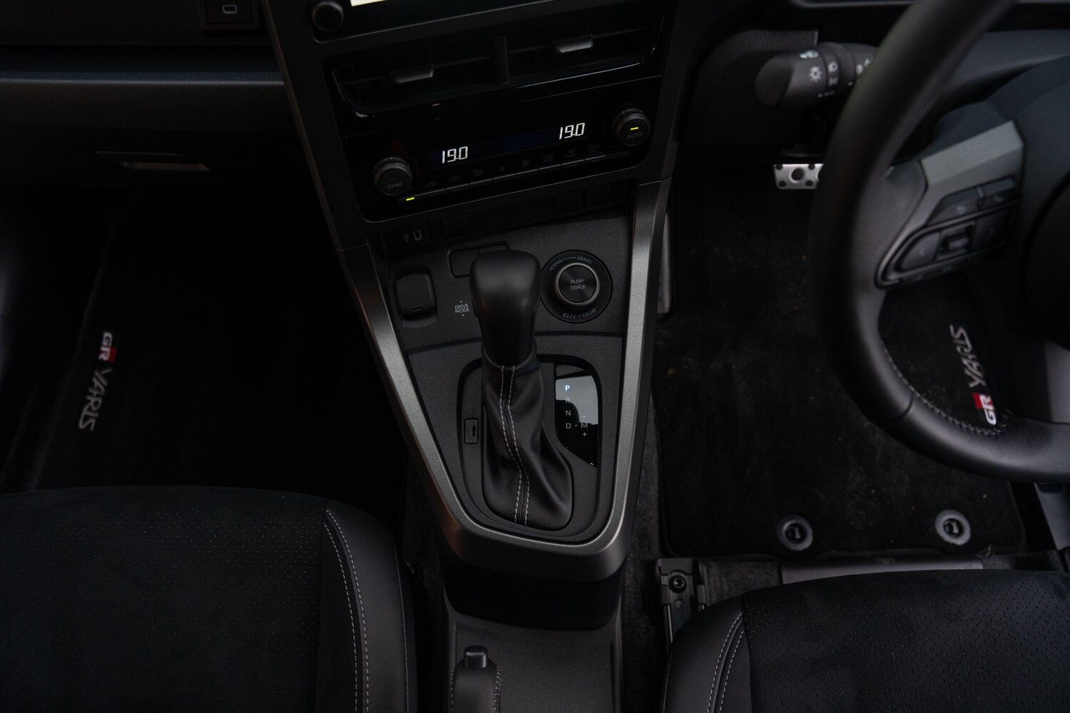 Used Toyota Yaris for sale - 77574396: Photo 24