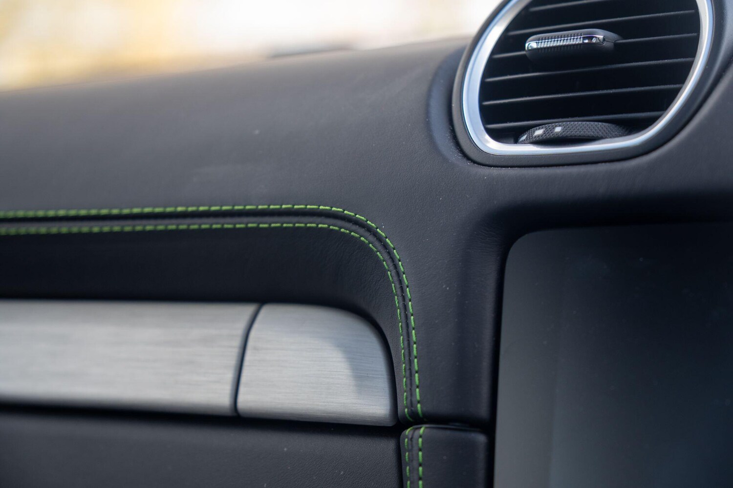 Used Porsche 718 Cayman 2023 for sale - 78073166: Photo 24