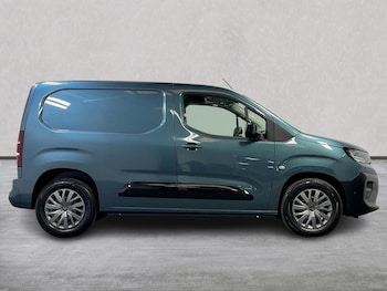 Used Citroen Berlingo 2024 for sale - 75498029: Photo
