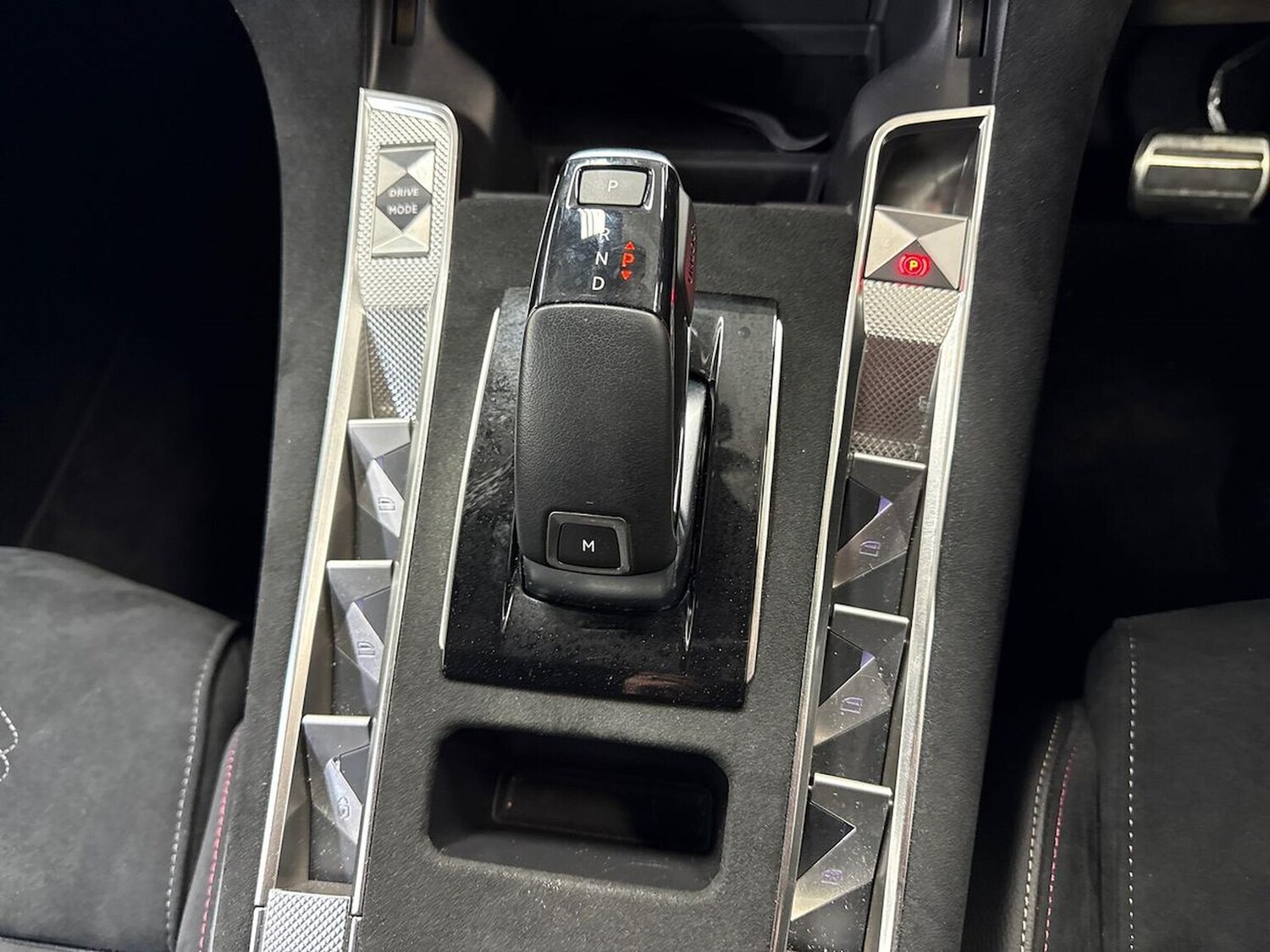 Used DS Automobiles DS 7 2024 for sale - 77872144: Photo 12