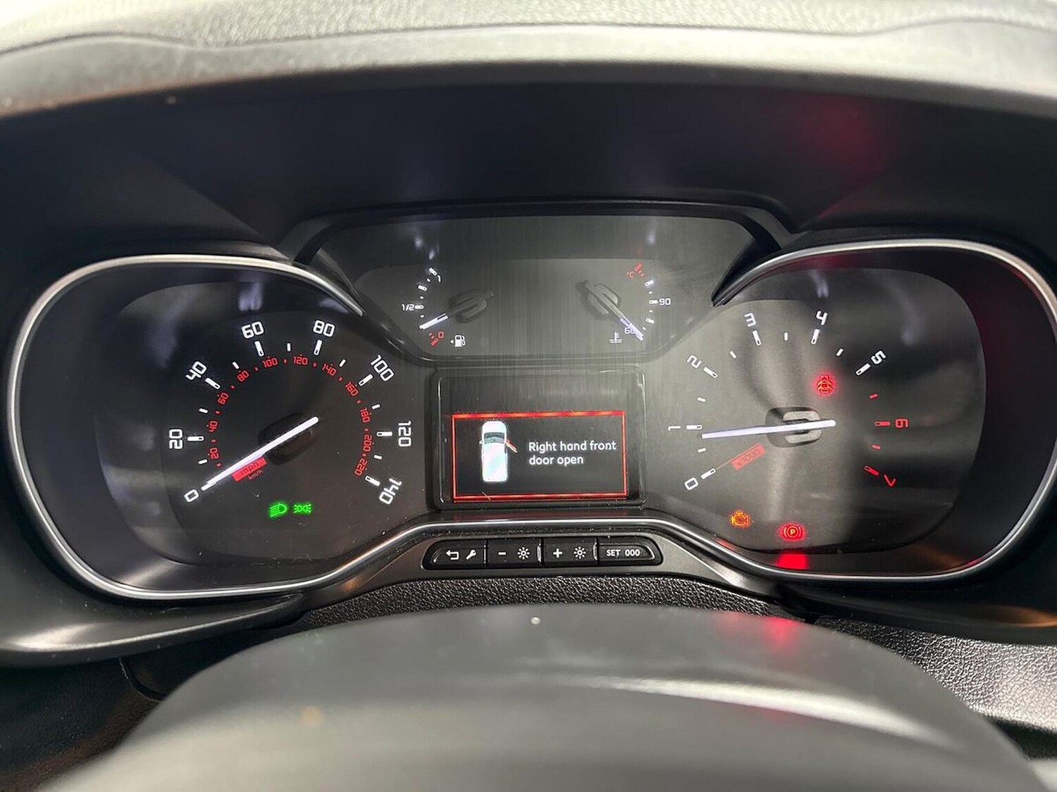 Used Citroen Berlingo 2020 for sale - 76335187: Photo 10