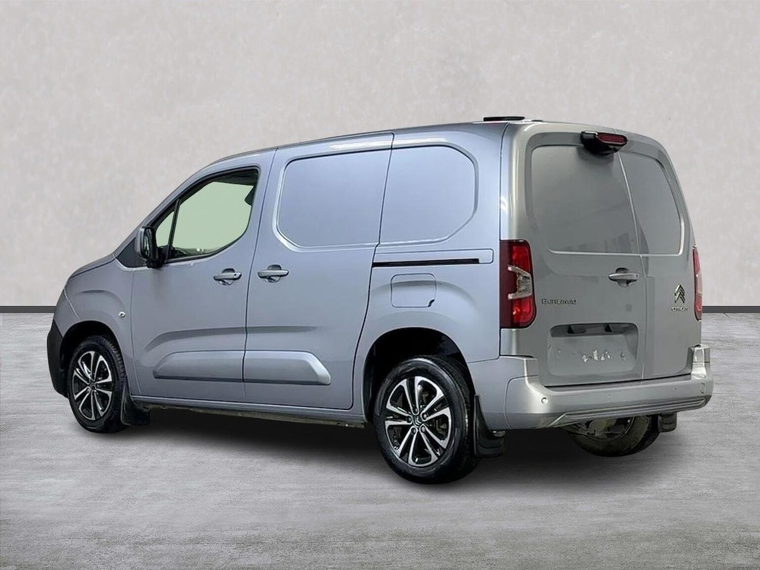 Used Citroen Berlingo 2020 for sale - 76335187: Photo 2