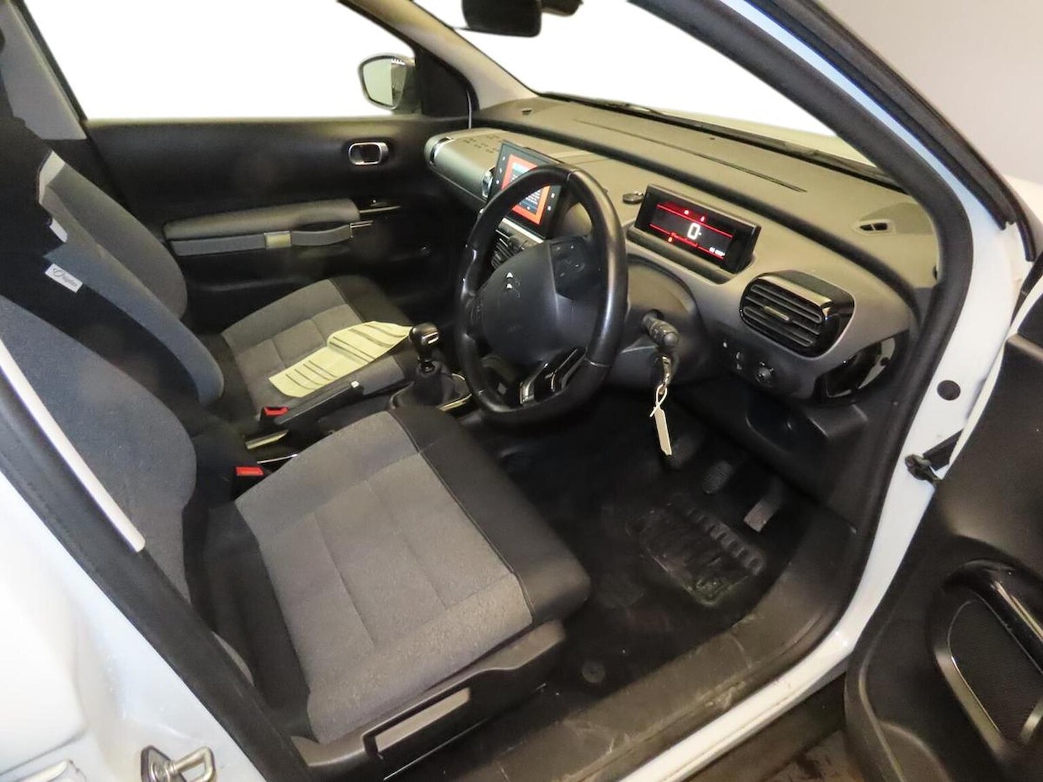 Used Citroen C4 Cactus 2019 for sale - 77056805: Photo 7