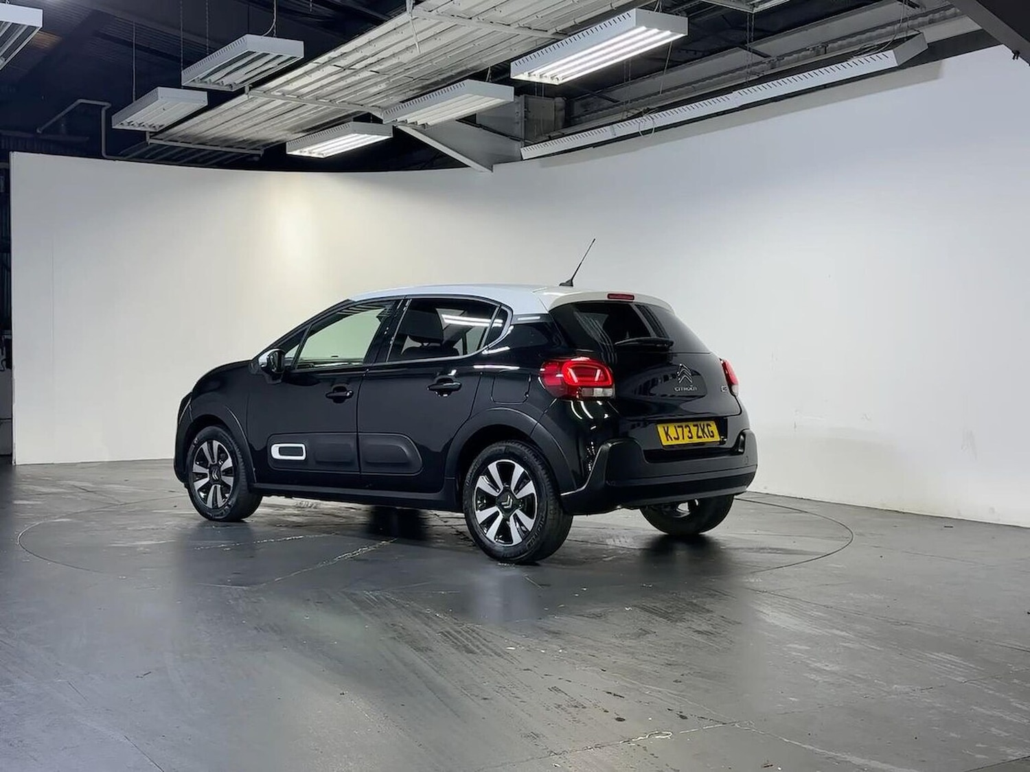 Used Citroen C3 2024 for sale - 76863993: Photo 2