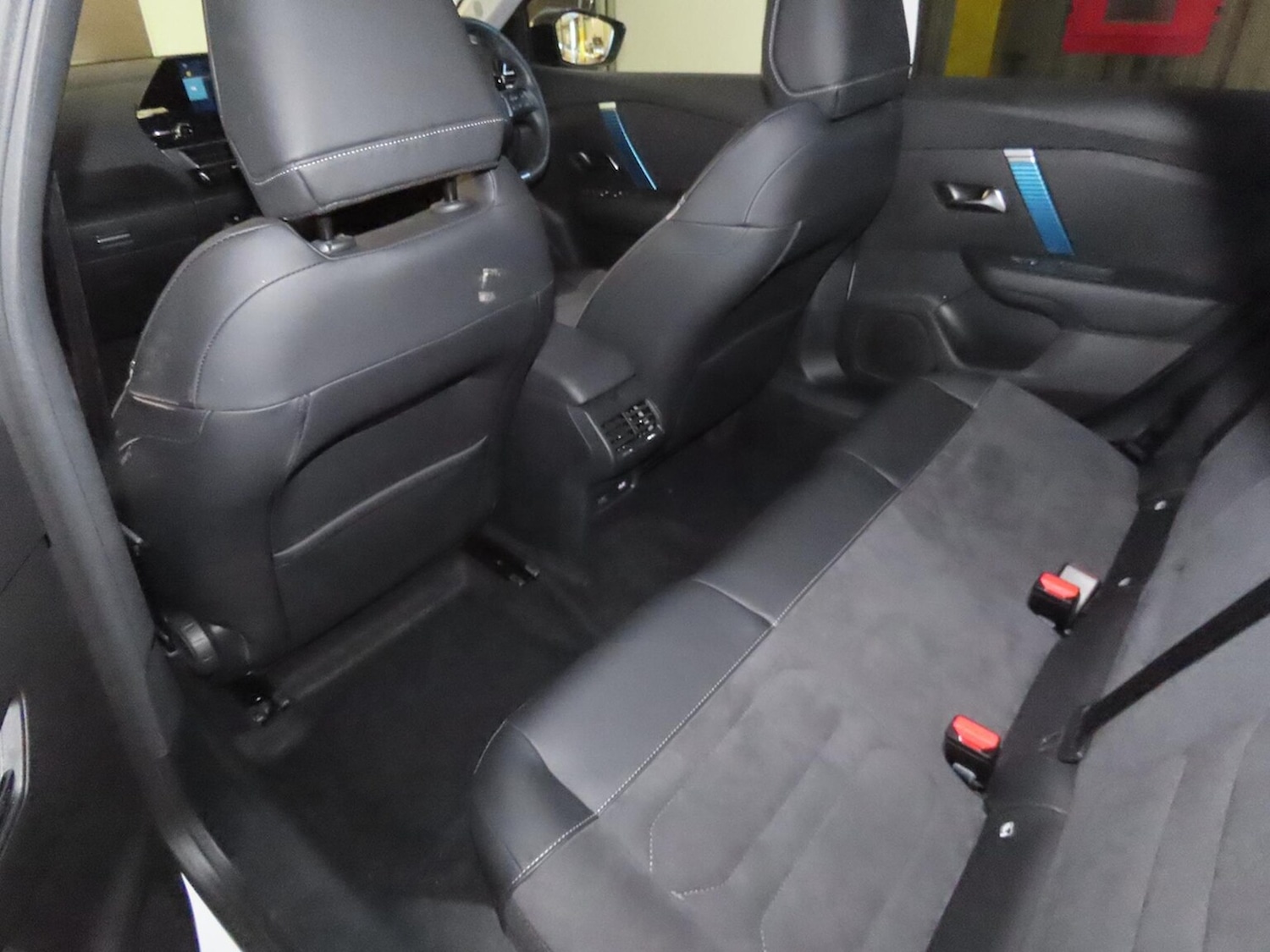 Used Citroen C4 2024 for sale - 77056803: Photo 9