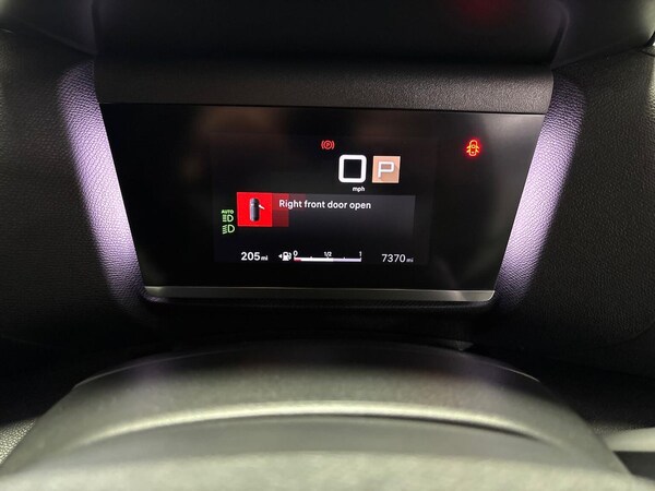 Used Citroen C4 2024 for sale - 75497681: Photo 10