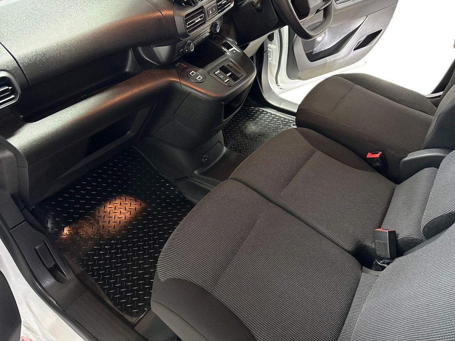 Used Citroen Berlingo 2024 for sale - 77687990: Photo 7