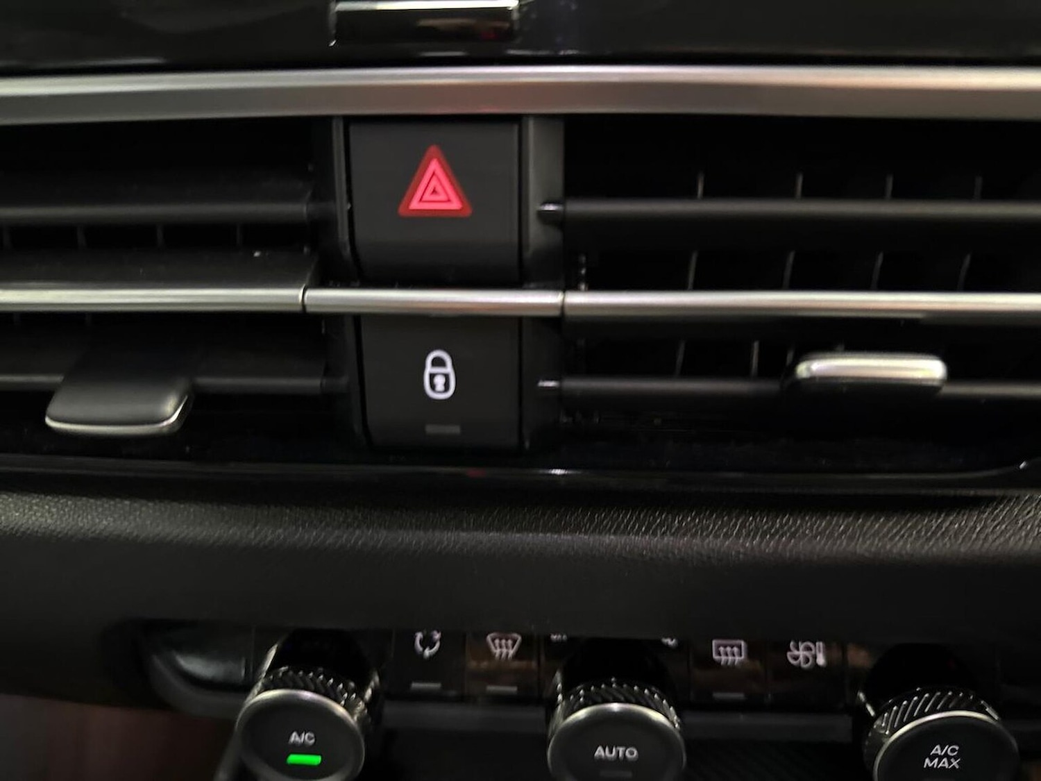 Used Citroen C4 2022 for sale - 76490755: Photo 22