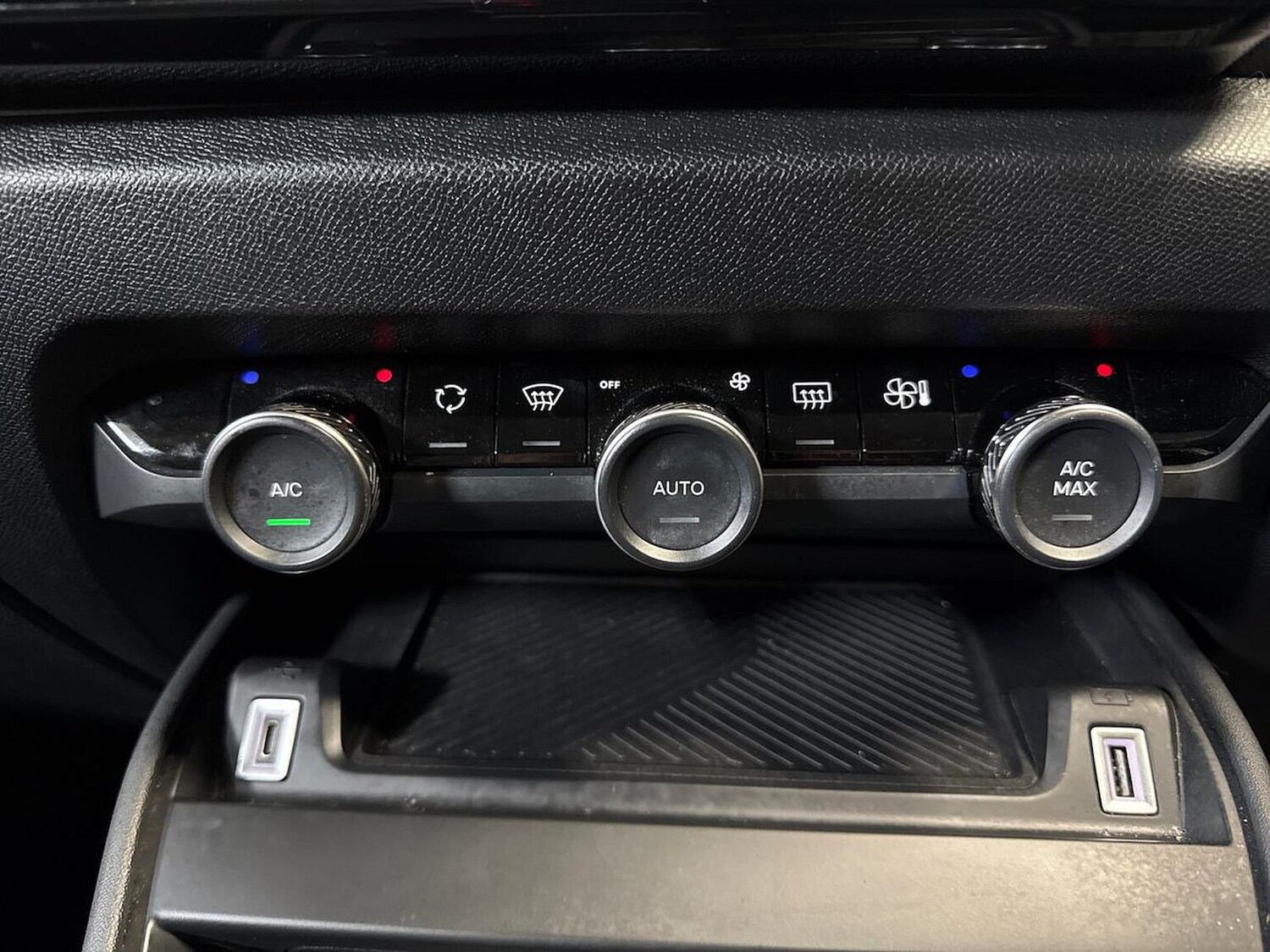 Used Citroen C4 2022 for sale - 76510749: Photo 12