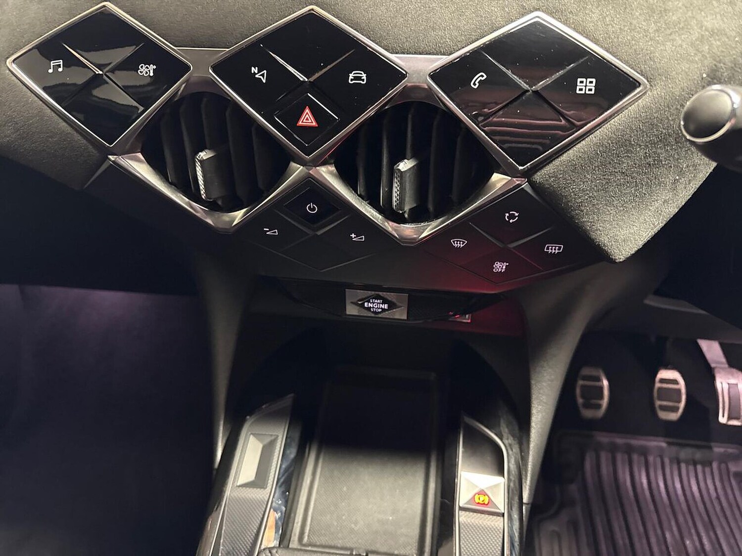 Used DS Automobiles DS 3 2020 for sale - 78194083: Photo 24