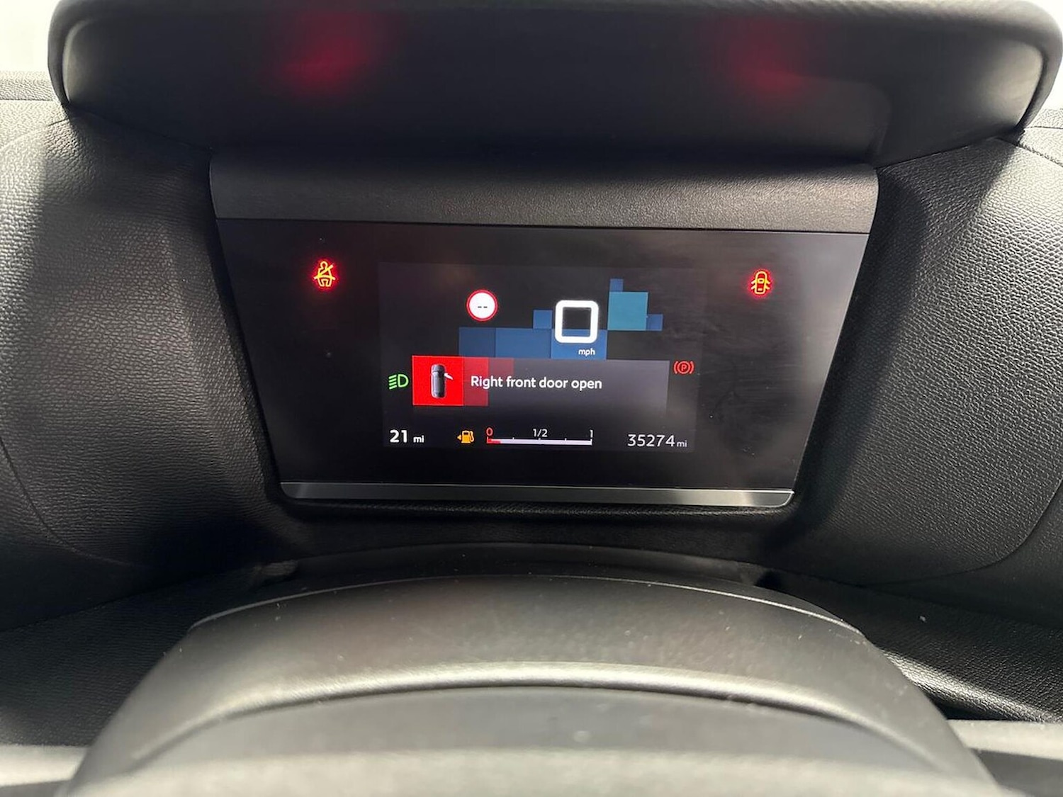 Used Citroen C4 2022 for sale - 76904990: Photo 10