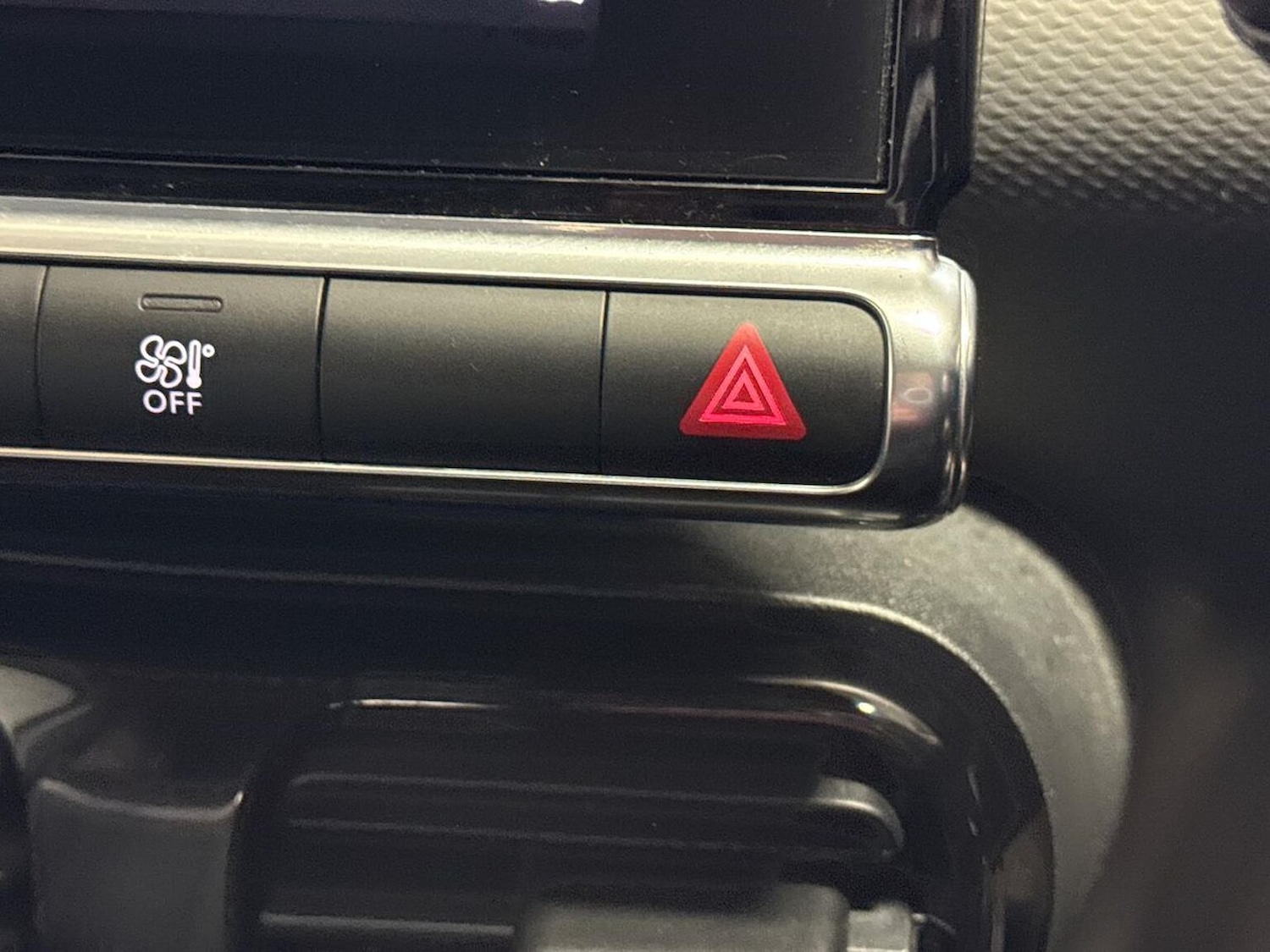 Used Citroen C4 Cactus 2019 for sale - 77488751: Photo 22