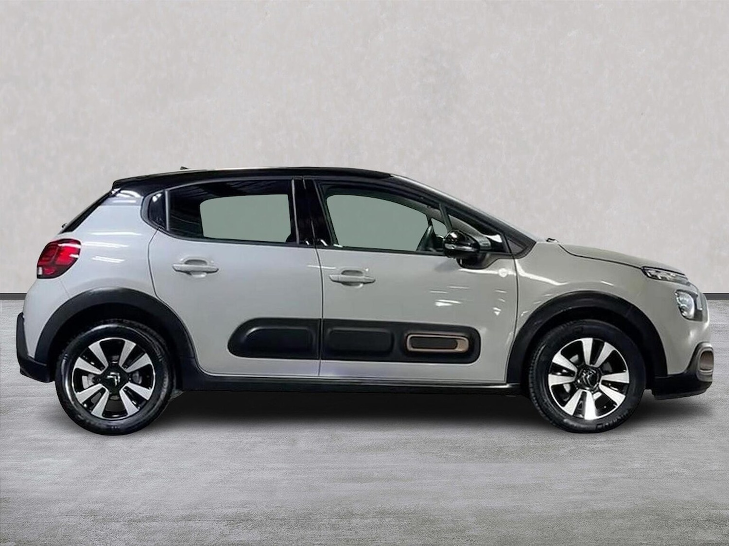 Used Citroen C3 2023 for sale - 76845264: Photo 3