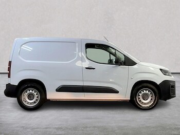 Used Citroen Berlingo 2024 for sale - 75498067: Photo