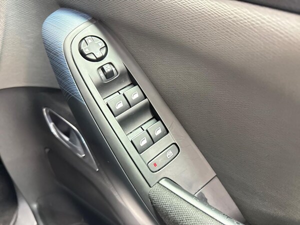 Used Citroen C4 Picasso 2017 for sale - 76310103: Photo 21