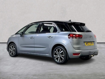 Used Citroen C4 Picasso 2017 for sale - 76310103: Photo 2