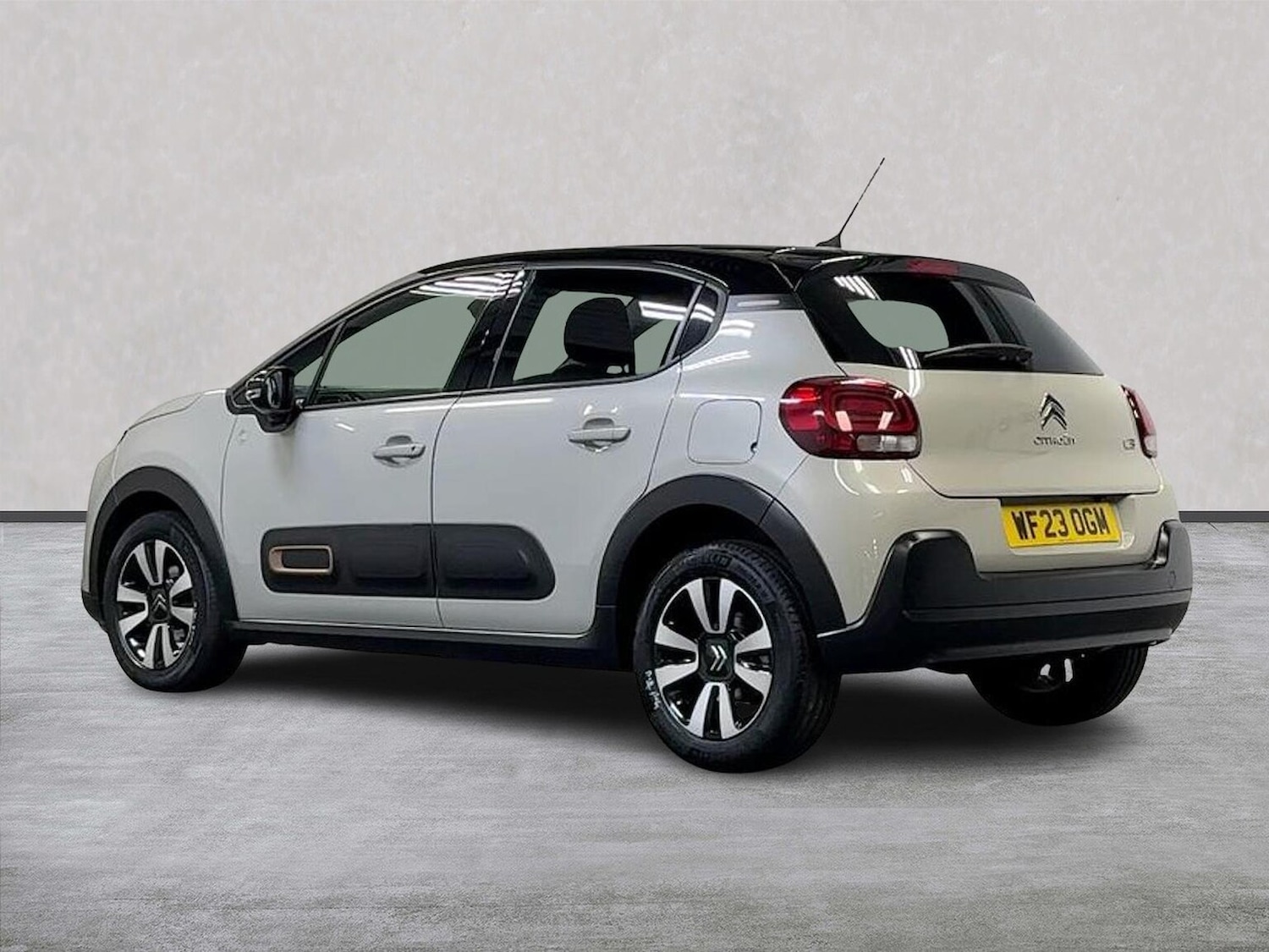 Used Citroen C3 2023 for sale - 76281195: Photo 2