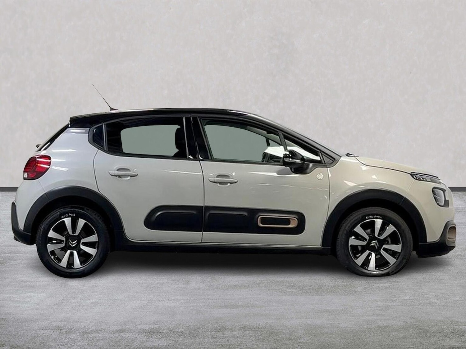 Used Citroen C3 2023 for sale - 76281195: Photo 3