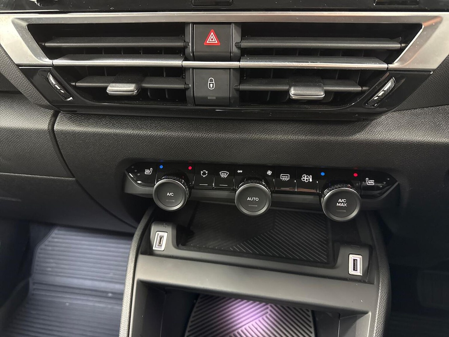 Used Citroen C4 2024 for sale - 77962285: Photo 12