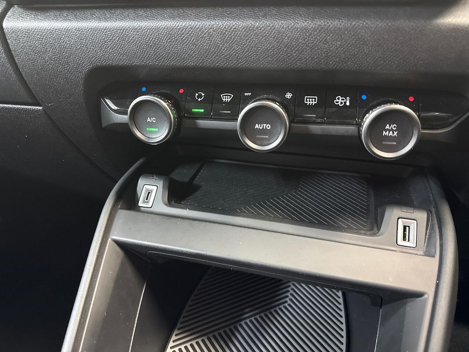 Used Citroen C4 2021 for sale - 77715371: Photo 12