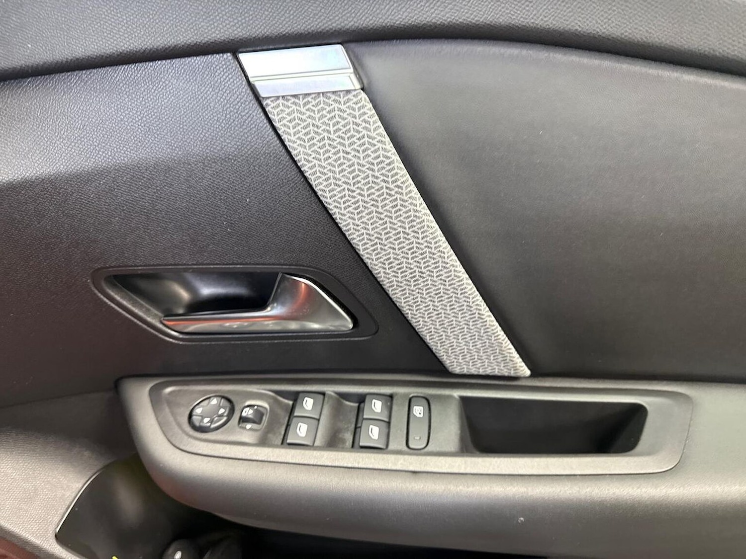 Used Citroen C4 2021 for sale - 76342943: Photo 21