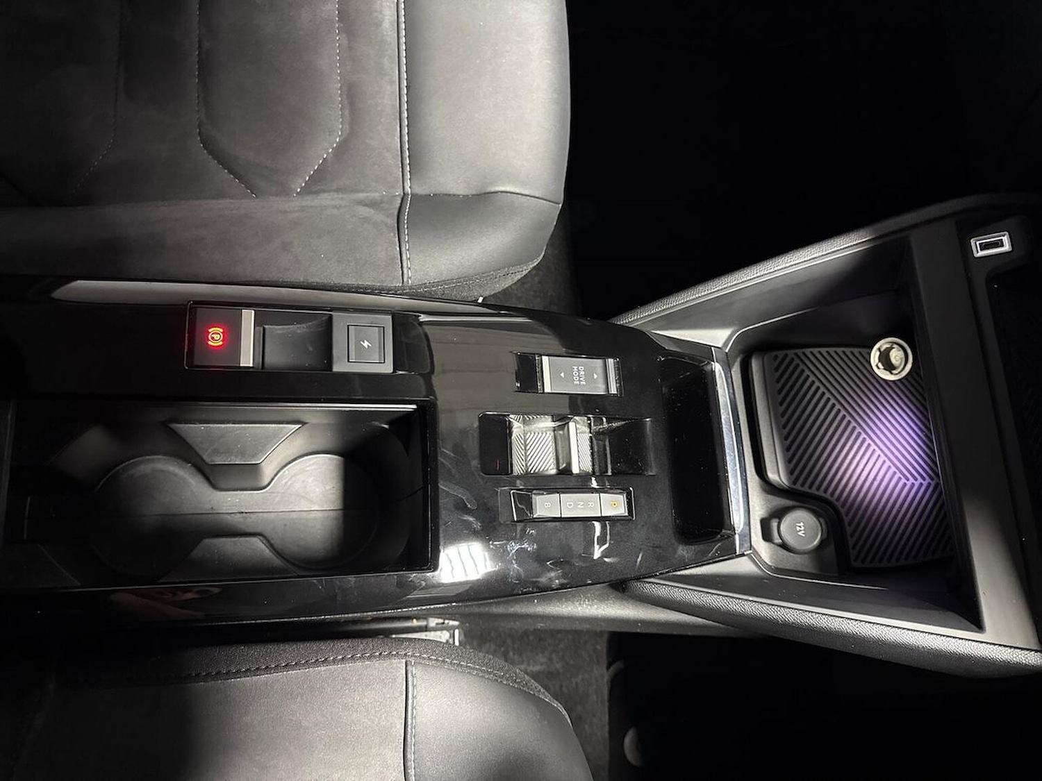 Used Citroen C4 2021 for sale - 77012385: Photo 13