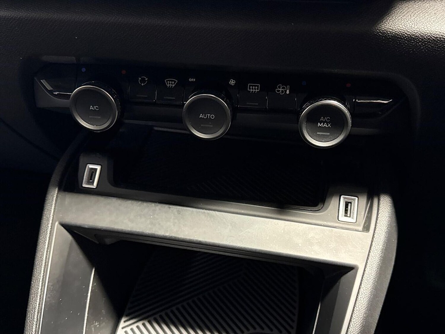 Used Citroen C4 2023 for sale - 76770023: Photo 23