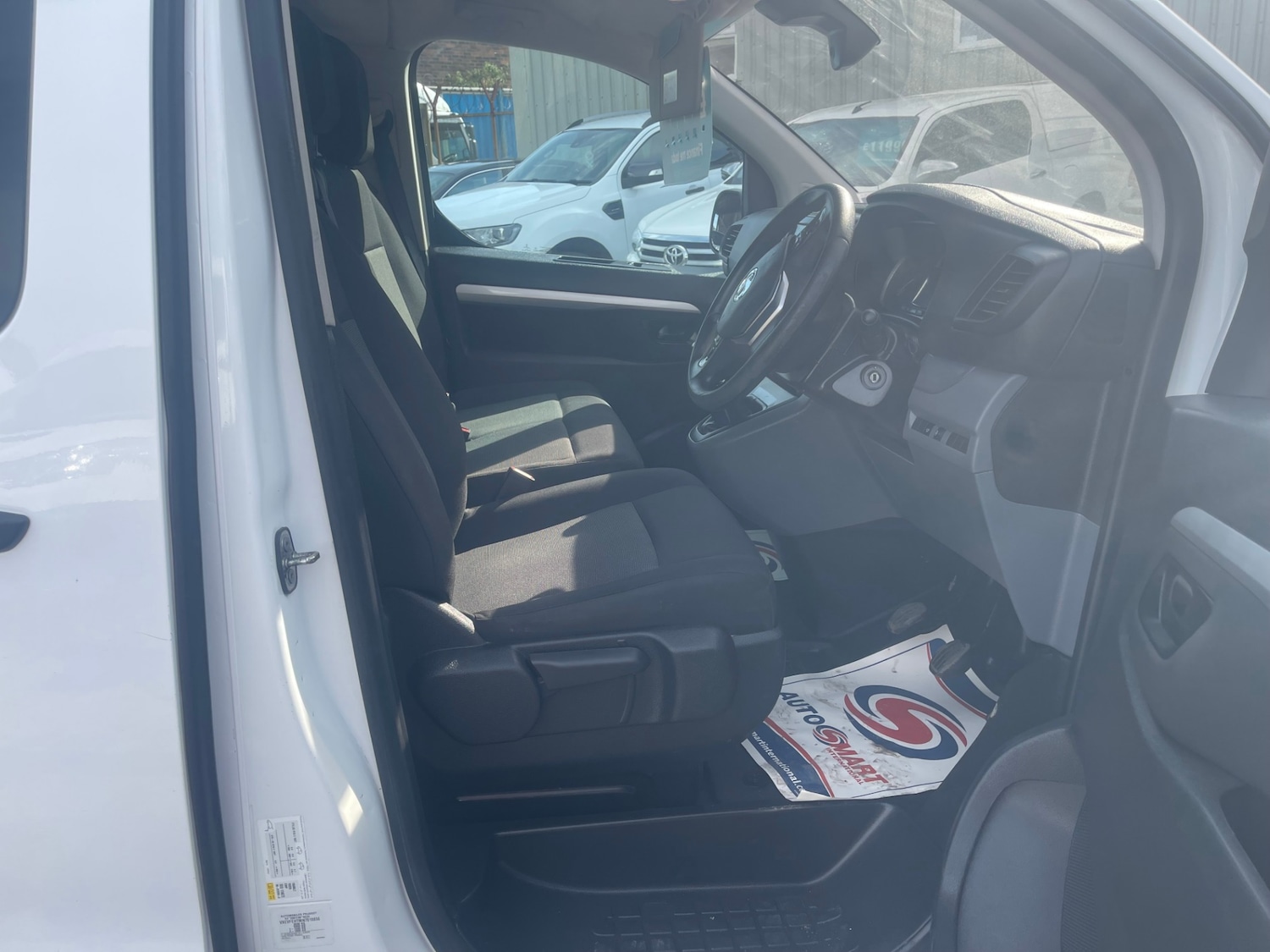 Used Vauxhall Vivaro 2022 for sale - 78221170: Photo 2