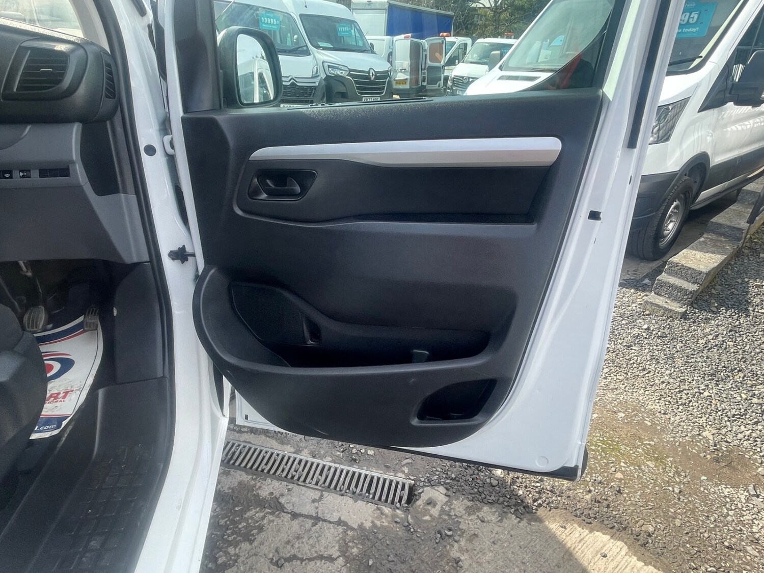 Used Vauxhall Vivaro 2022 for sale - 78221170: Photo 23