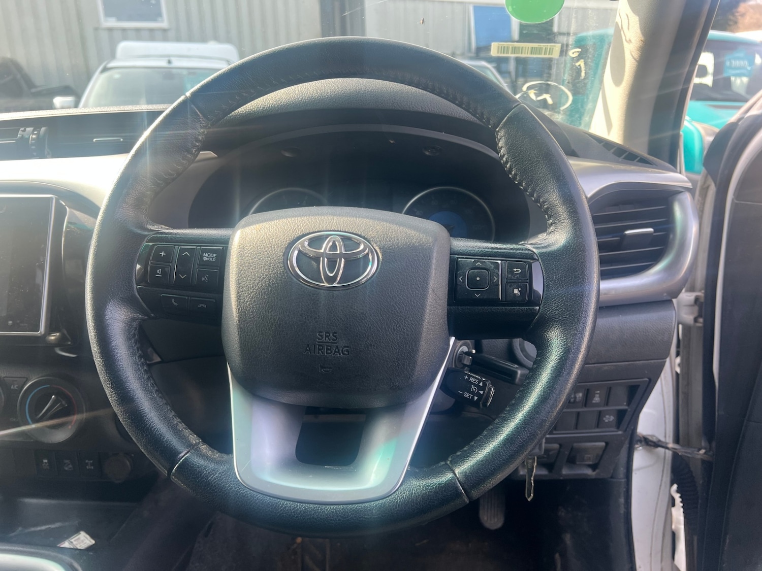 Used Toyota Hilux 2019 for sale - 78121624: Photo 2