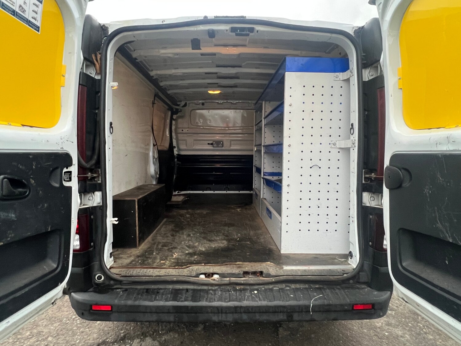 Used Vauxhall Vivaro 2017 for sale - 77674011: Photo 10