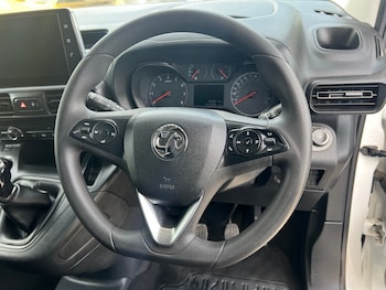 Used Vauxhall Combo 2020 for sale - 76410790: Photo